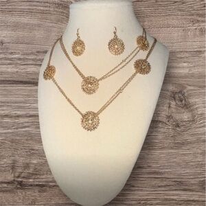 Elegant Gold-Toned Necklace and Earring Set